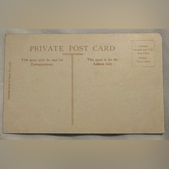 Vintage RPPP Waterfront and Shipping Victoria British Columbia Real Postcard - Picture 2 of 2